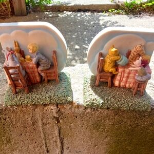 Winnie The Pooh book ends.